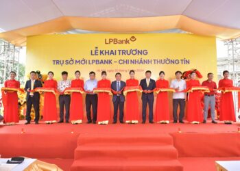 TỔ CHỨC LỄ KHAI TRƯƠNG